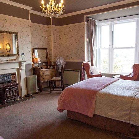 Penrose Bed & Breakfast Лостуитиел Экстерьер фото