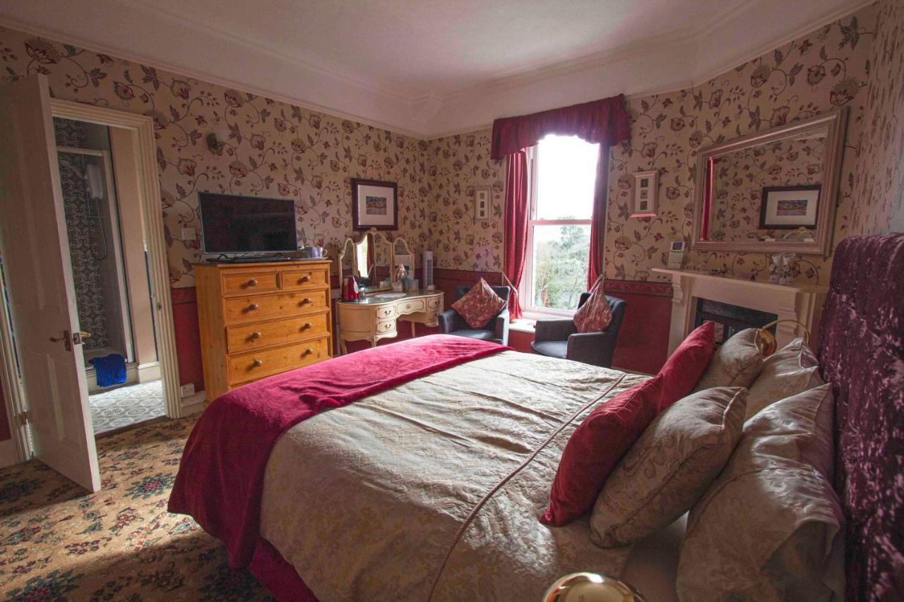 Penrose Bed & Breakfast Лостуитиел Экстерьер фото