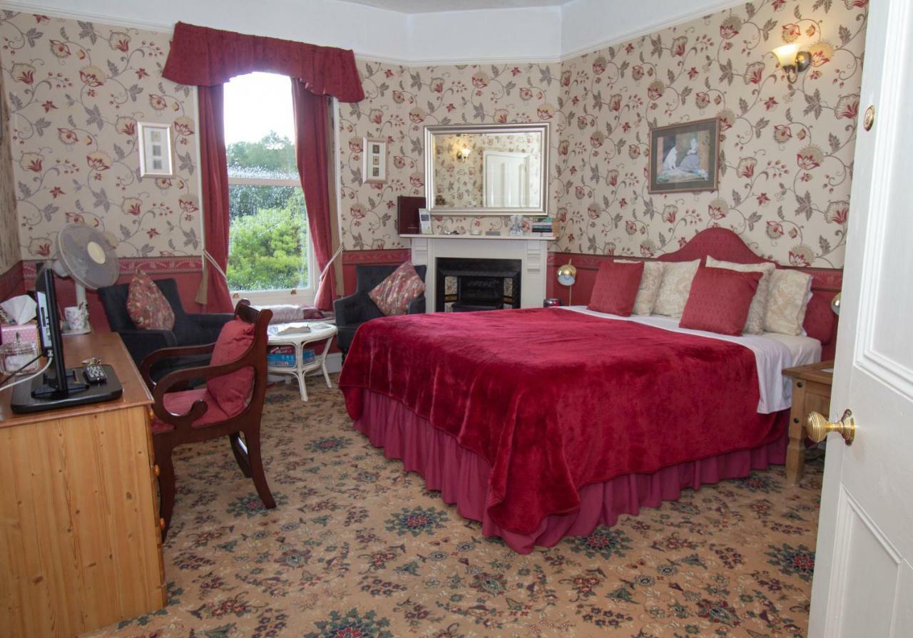 Penrose Bed & Breakfast Лостуитиел Экстерьер фото